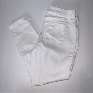 EUC St Johns Bay White Skinny Ankle Jeans